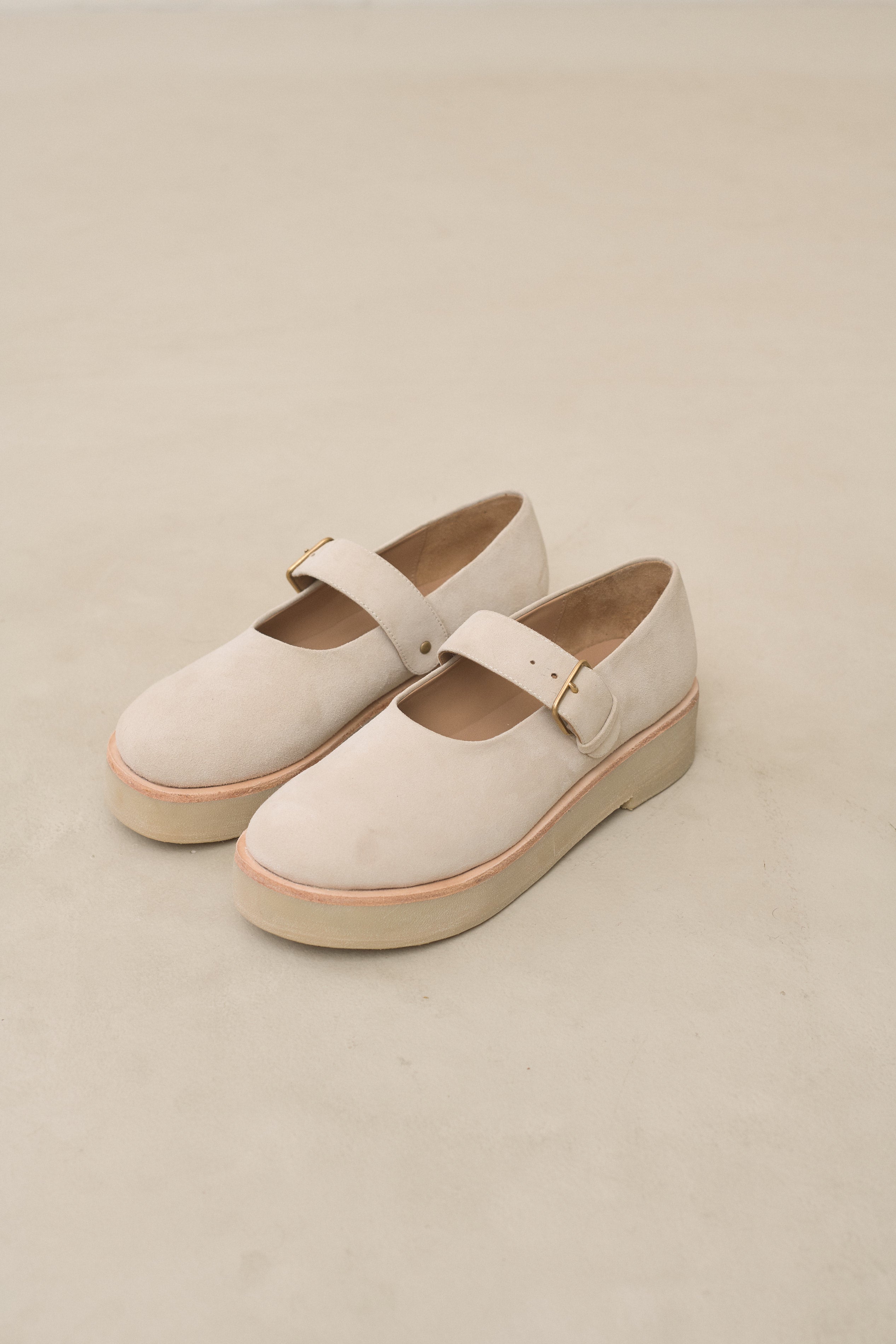 BUCKLE SHOE