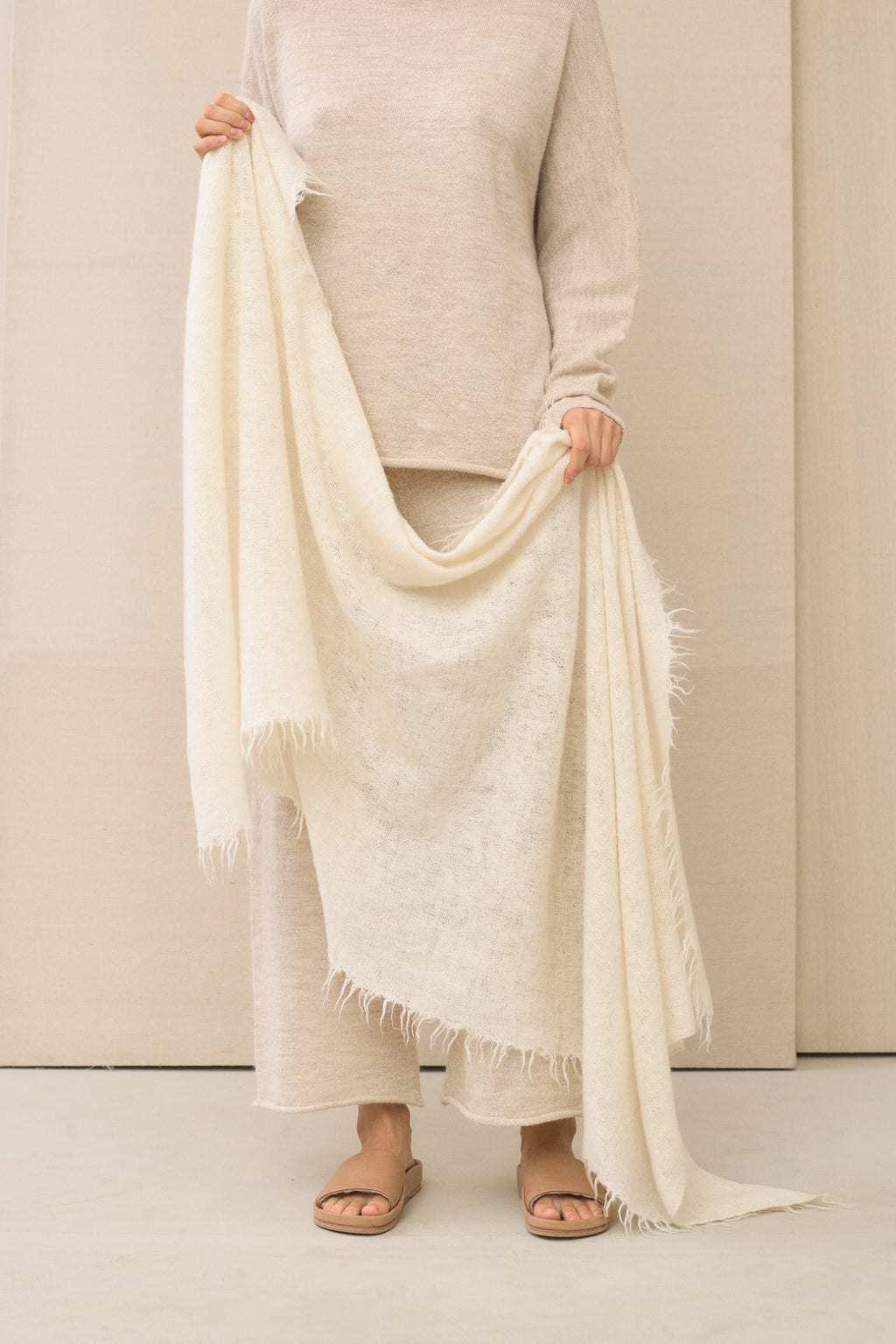 FRINGE SCARF
