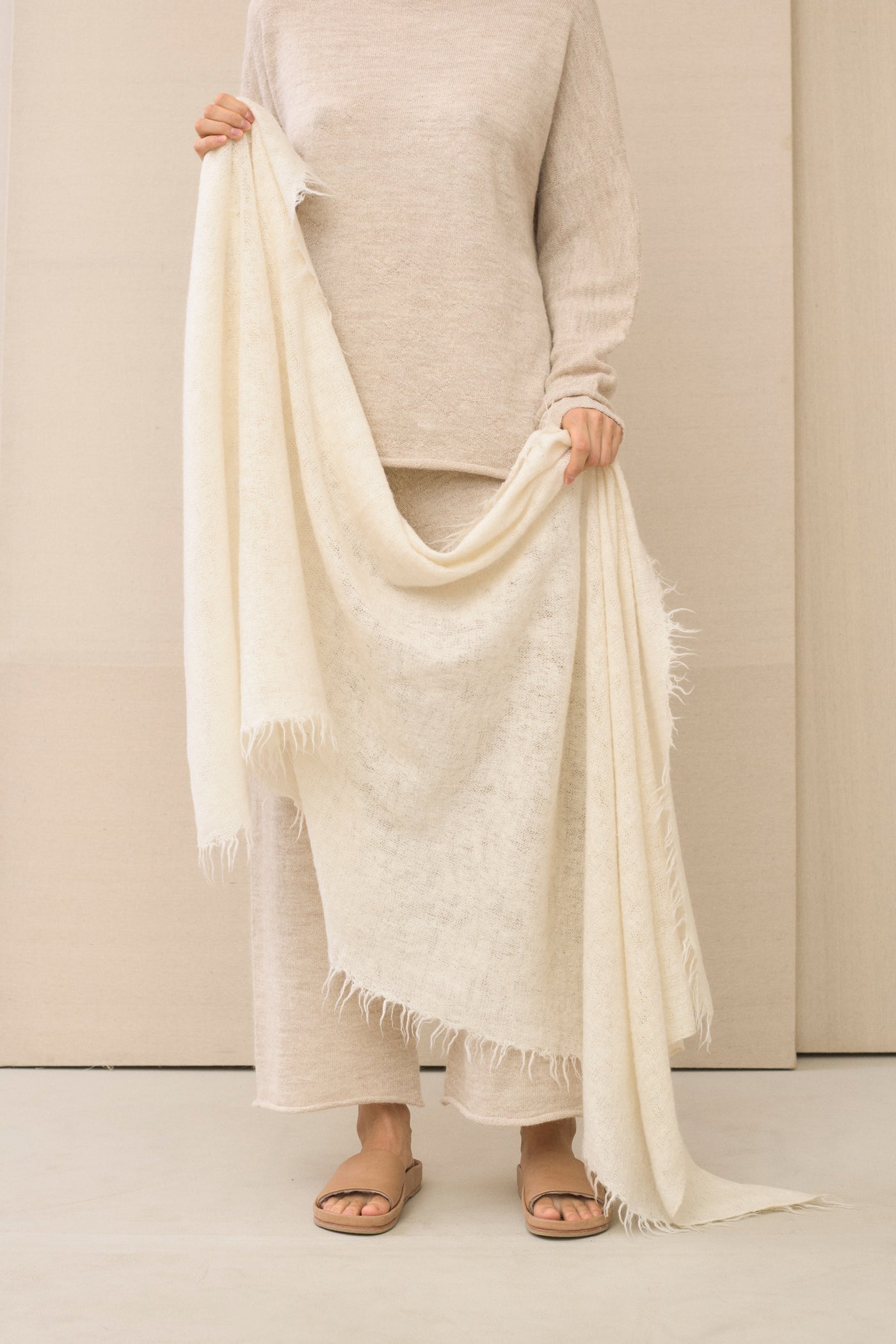 FRINGE SCARF